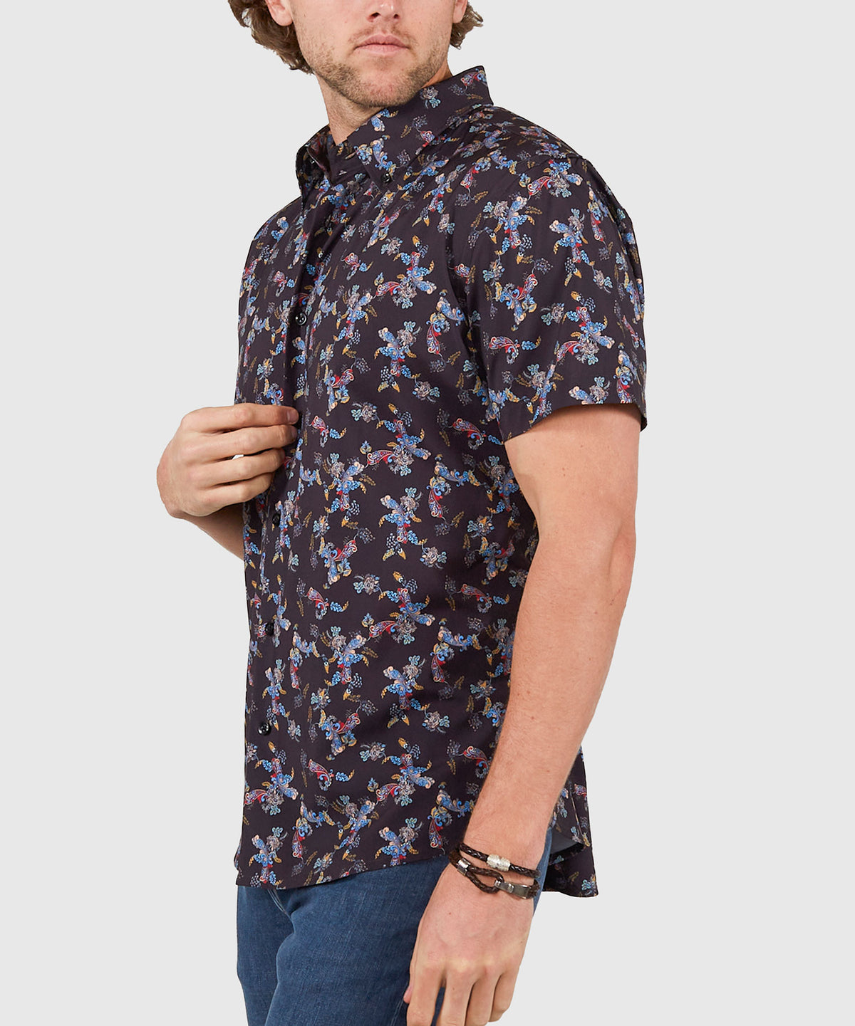 Men's Big & Tall Westport No-Tuck Short Sleeve Button Down Collar Stretch Performance 'Lush Paisley' Sport Shirt Black Multi / XLMT